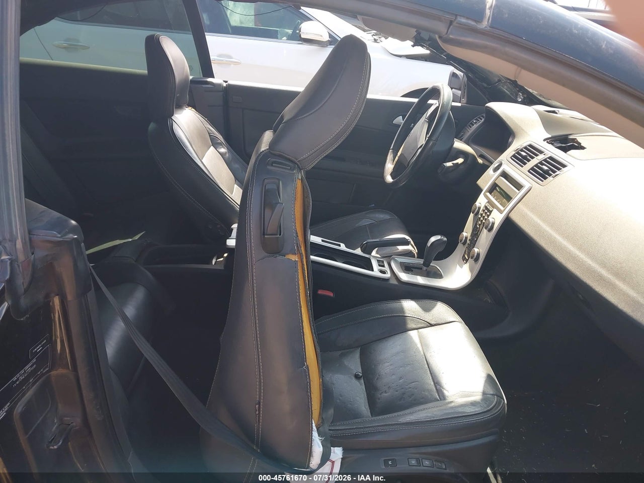 2012 VOLVO C70 T5/T5 PLATINUM/T5 PREMIER PLUS · 5/10