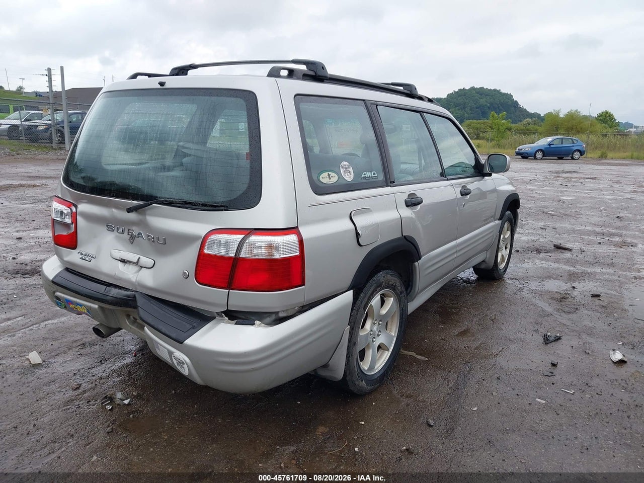 2001 SUBARU FORESTER S · 4/11