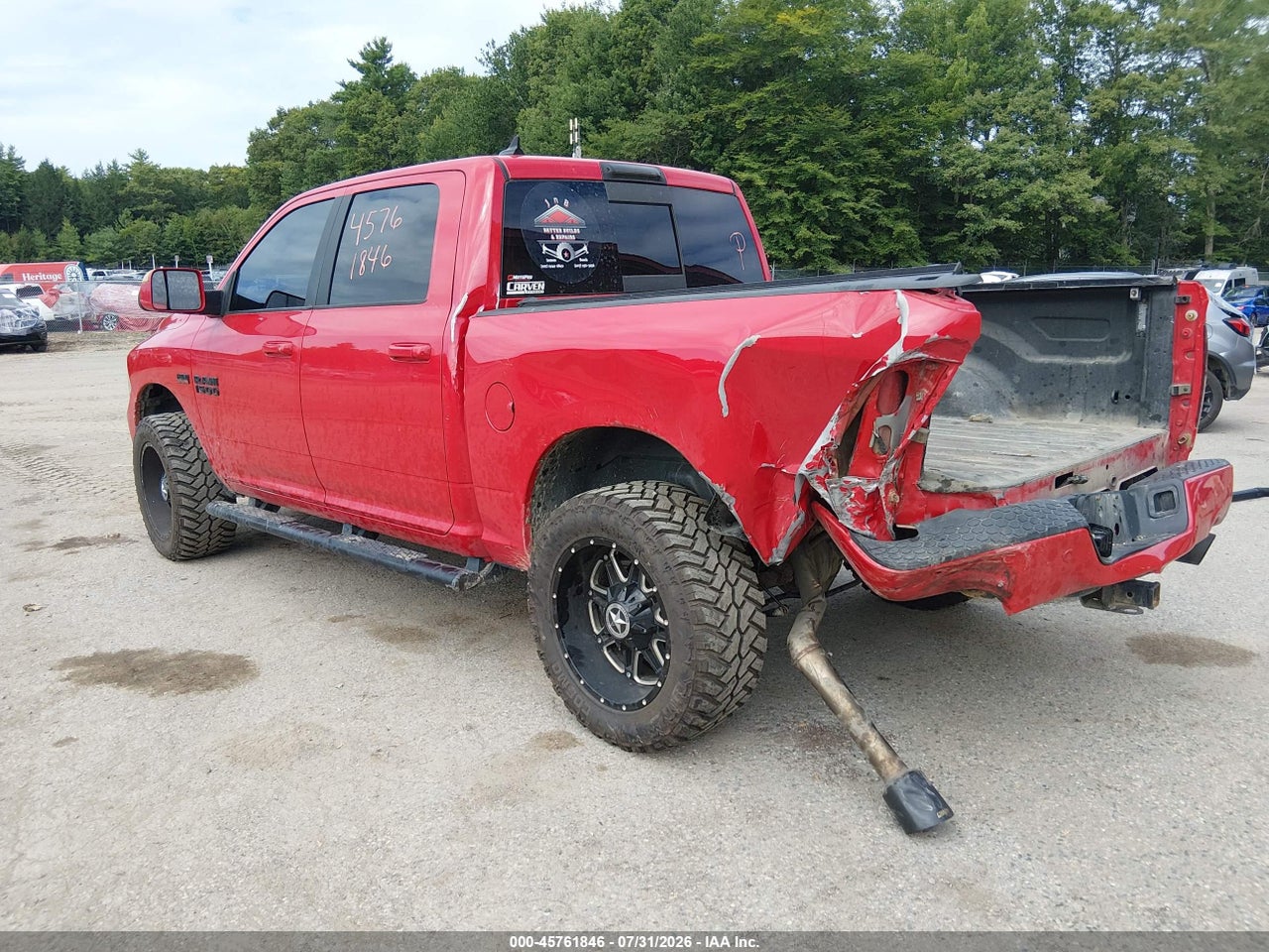 2017 RAM 1500 NIGHT  4X4 5'7 BOX · 3/11