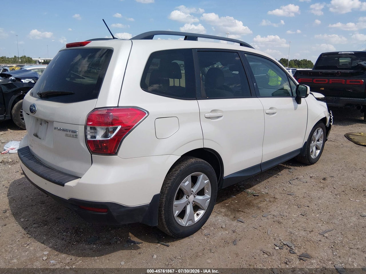 2015 SUBARU FORESTER 2.5I PREMIUM · 4/11