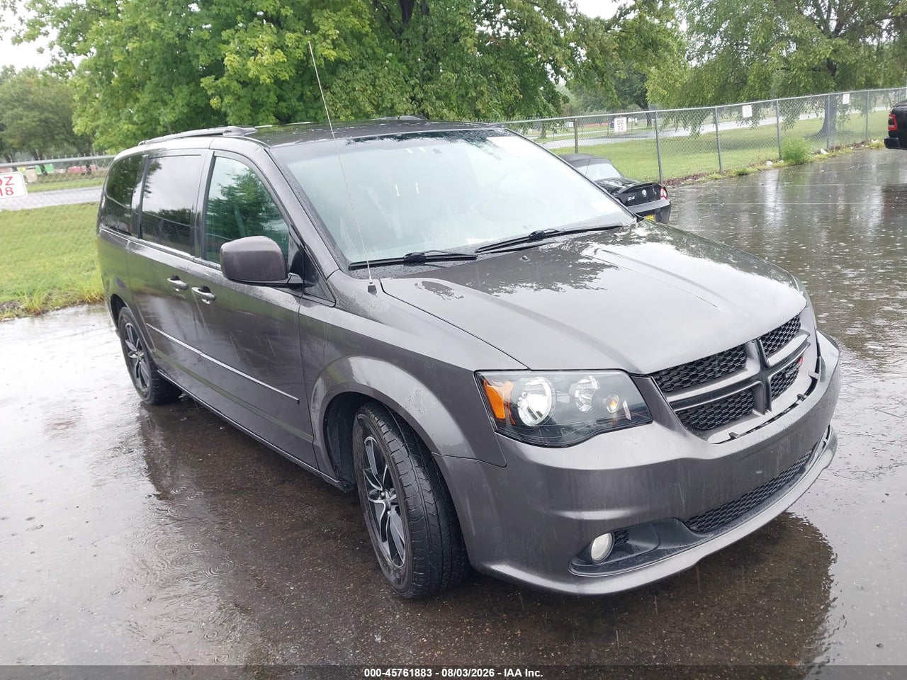 2C4RDGEG9HR****** · 2017 DODGE GRAND CARAVAN GT