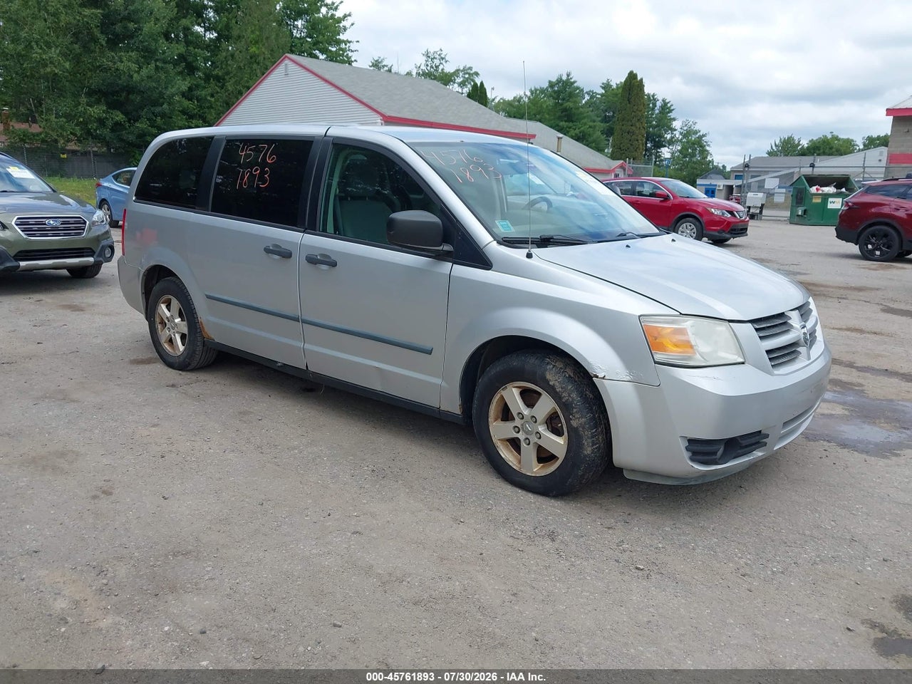 2D8HN44H88R****** · 2008 DODGE GRAND CARAVAN SE