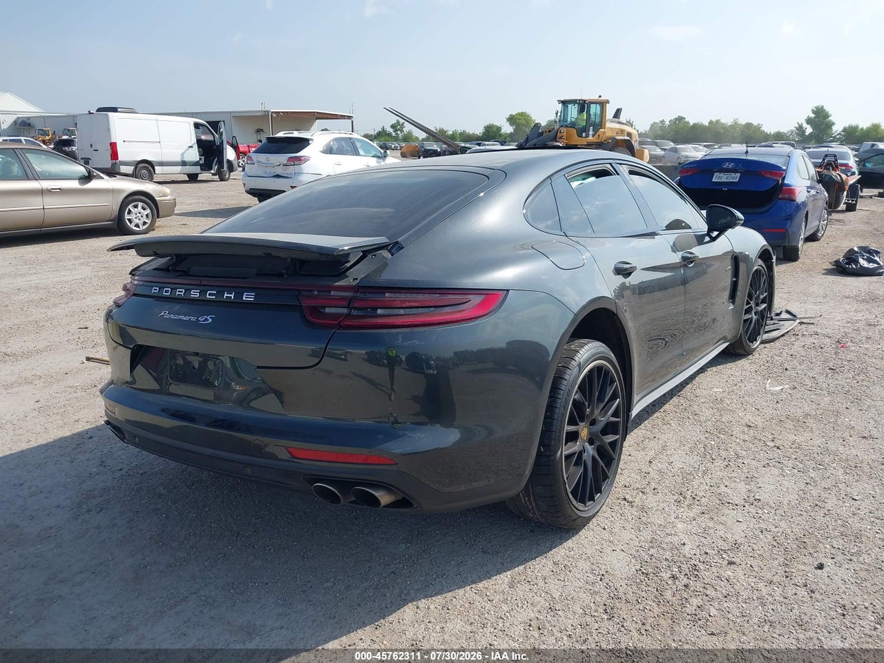 2017 PORSCHE PANAMERA 4S · 4/10