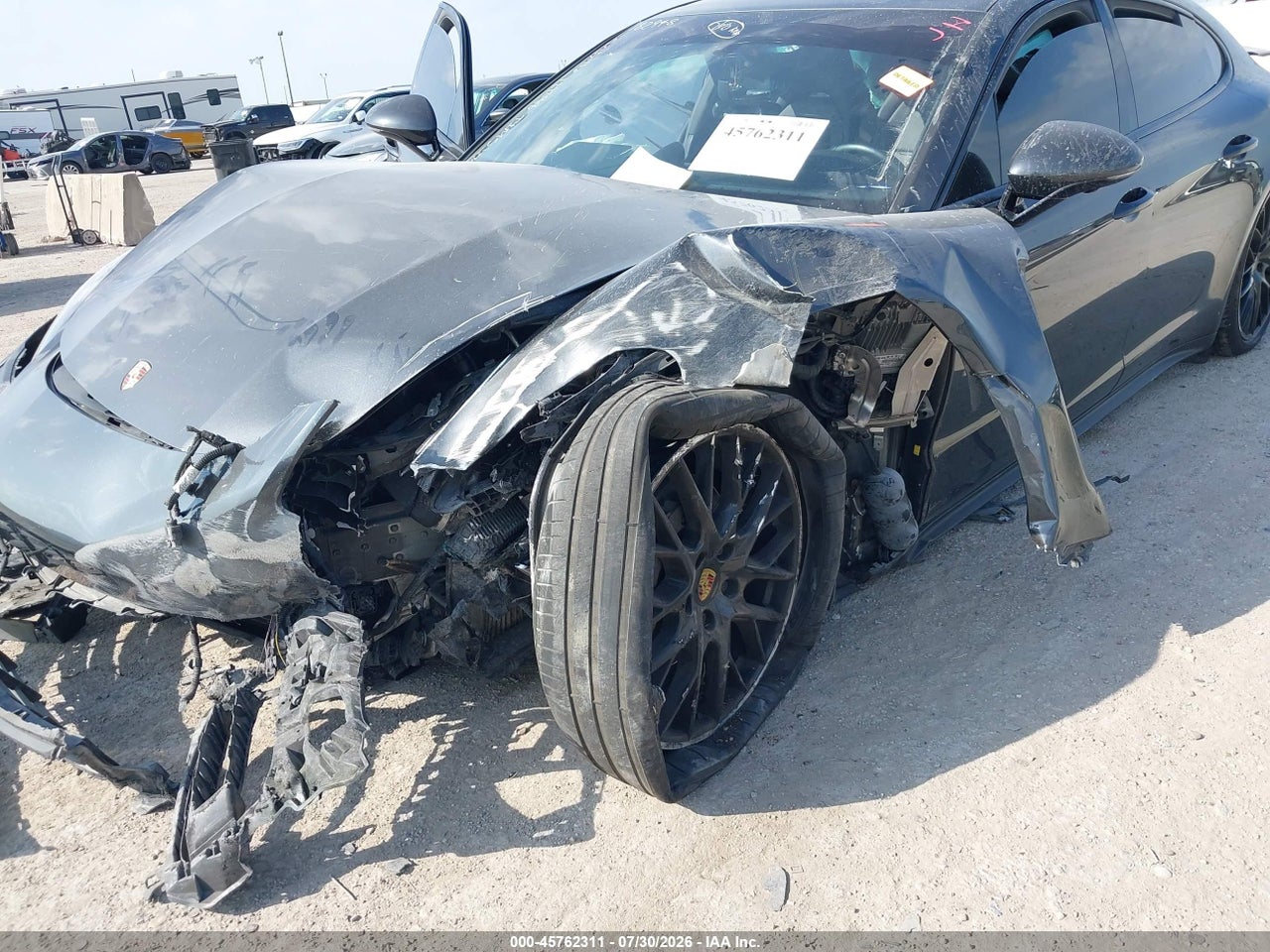 2017 PORSCHE PANAMERA 4S · 6/10
