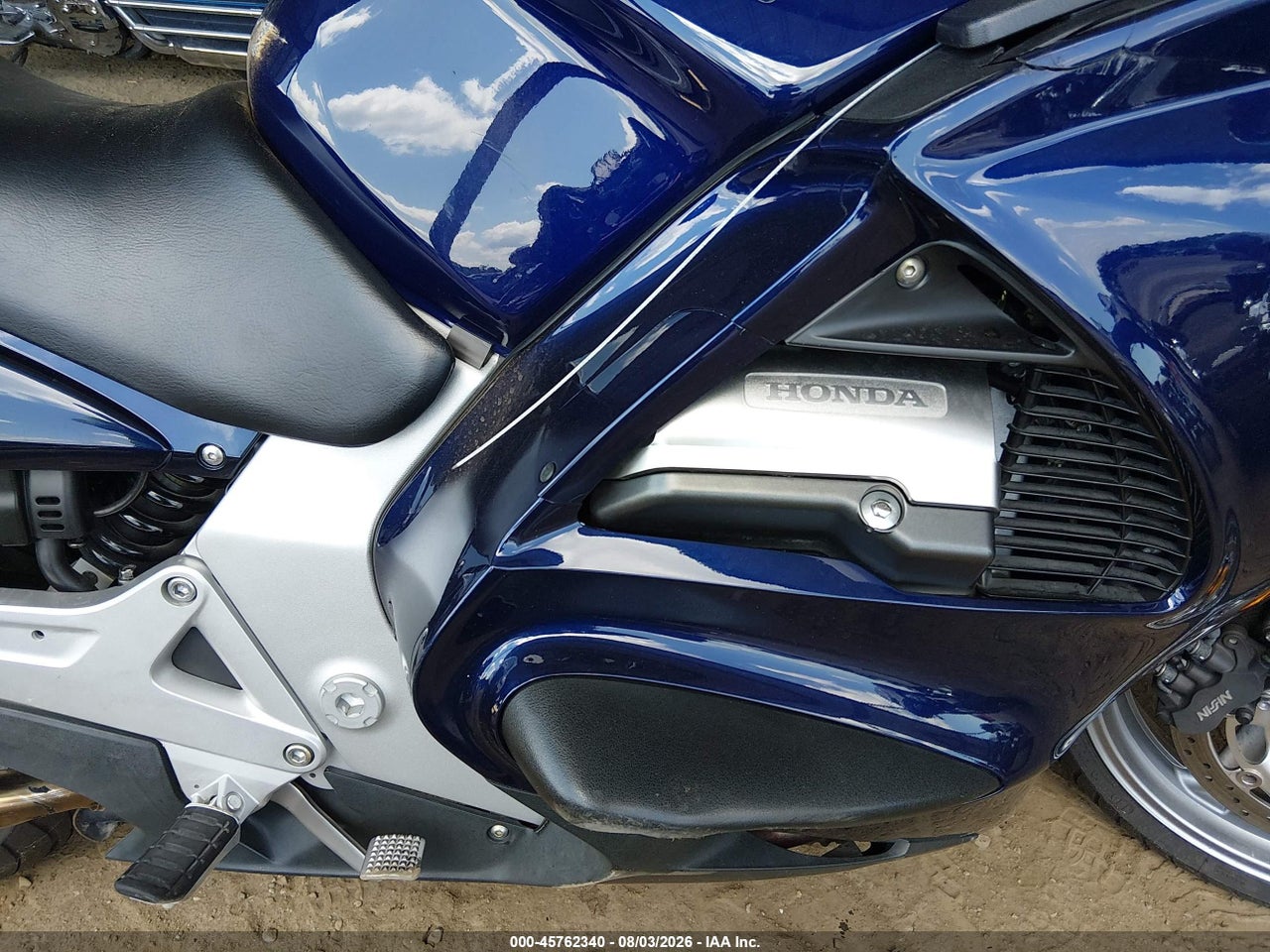 JH2SC51024M****** · 2004 HONDA ST1300   · 8/11