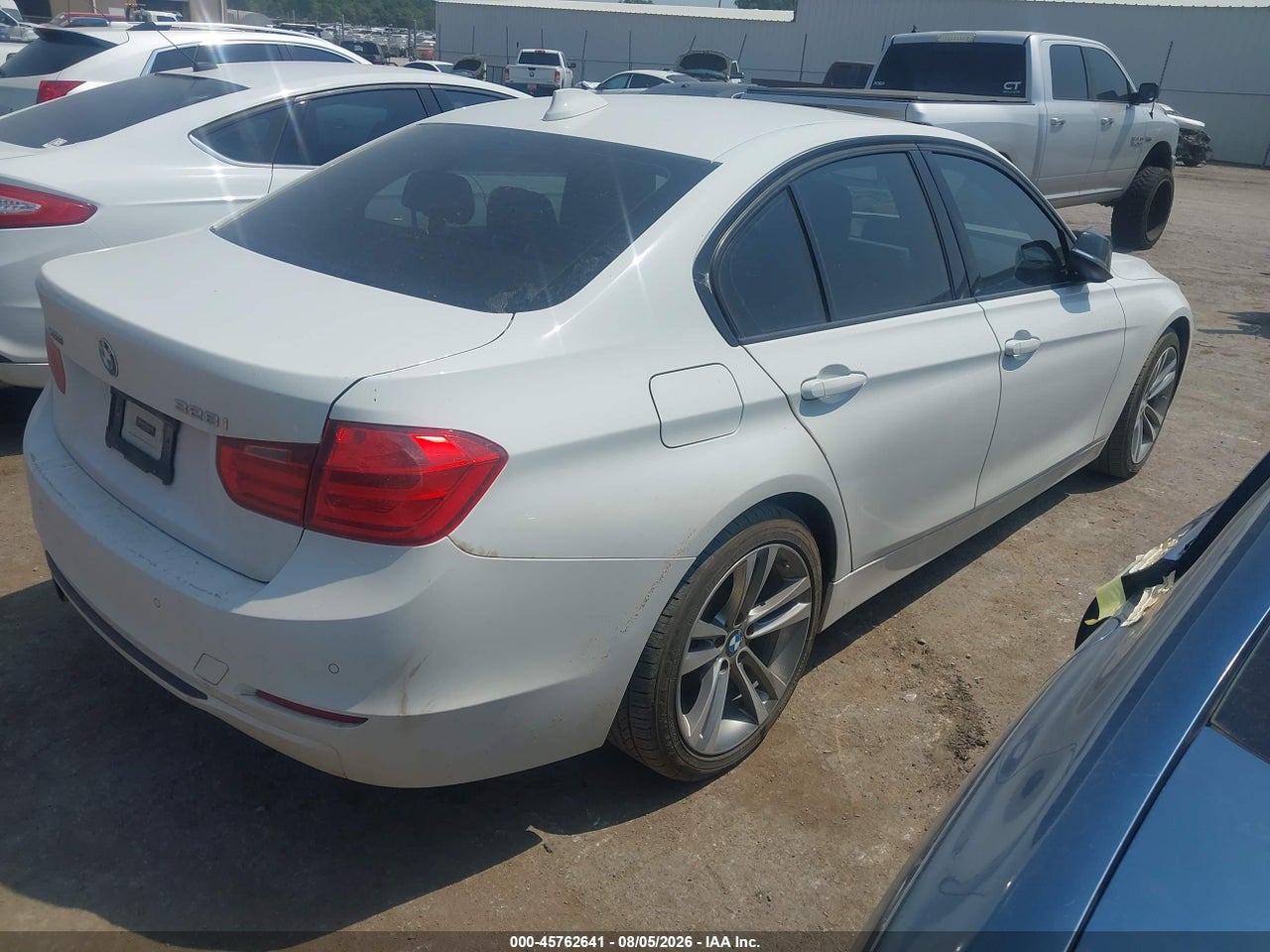 2013 BMW 328I XDRIVE · 4/11