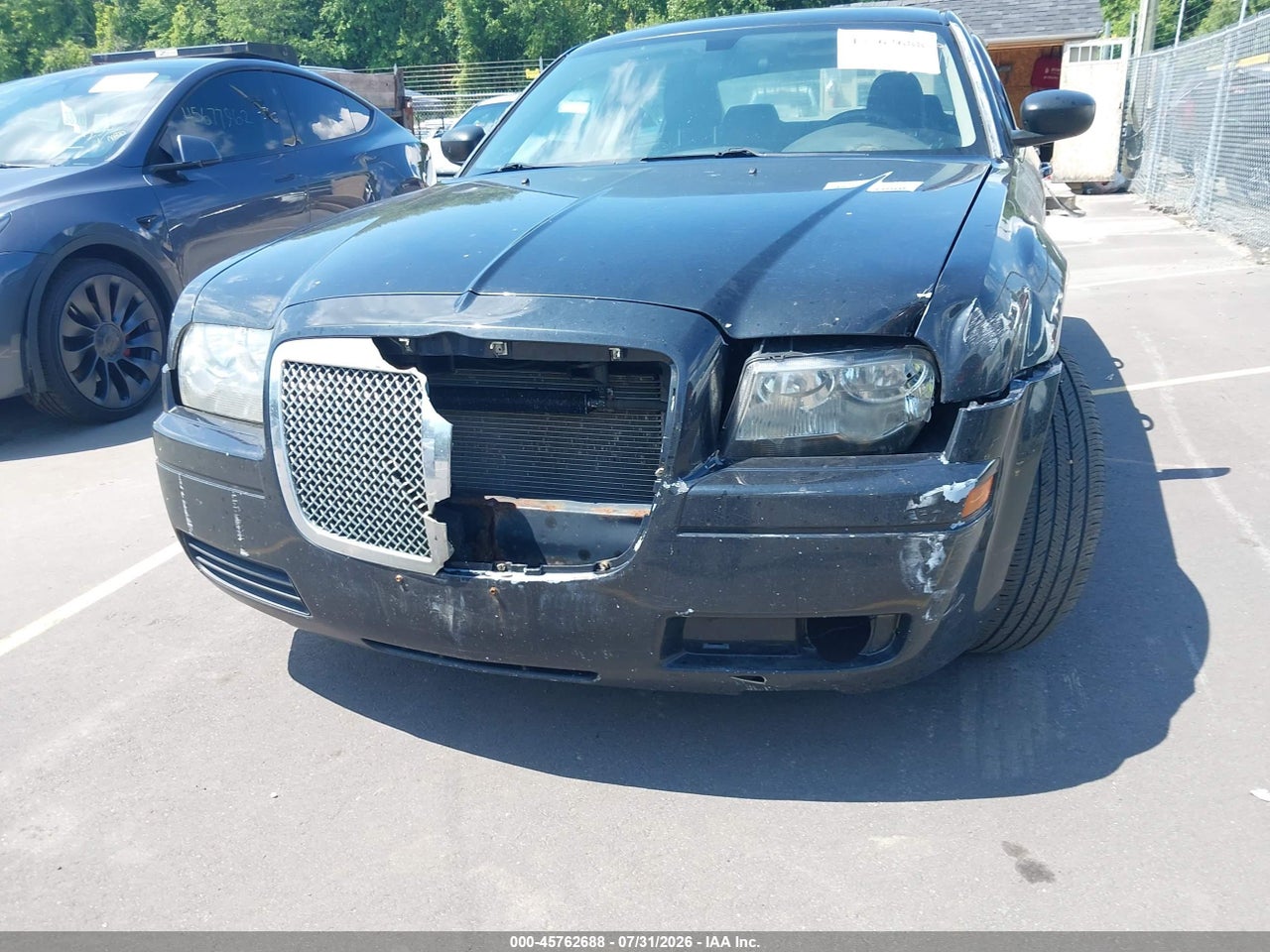 2C3JA43R65H****** · 2005 CHRYSLER 300   · 6/11