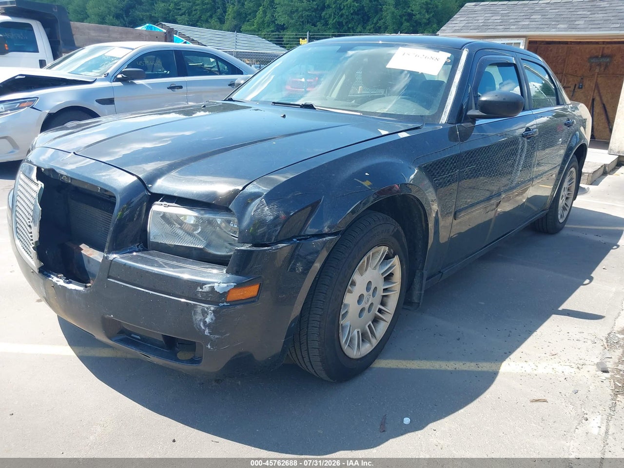 2C3JA43R65H****** · 2005 CHRYSLER 300   · 2/11