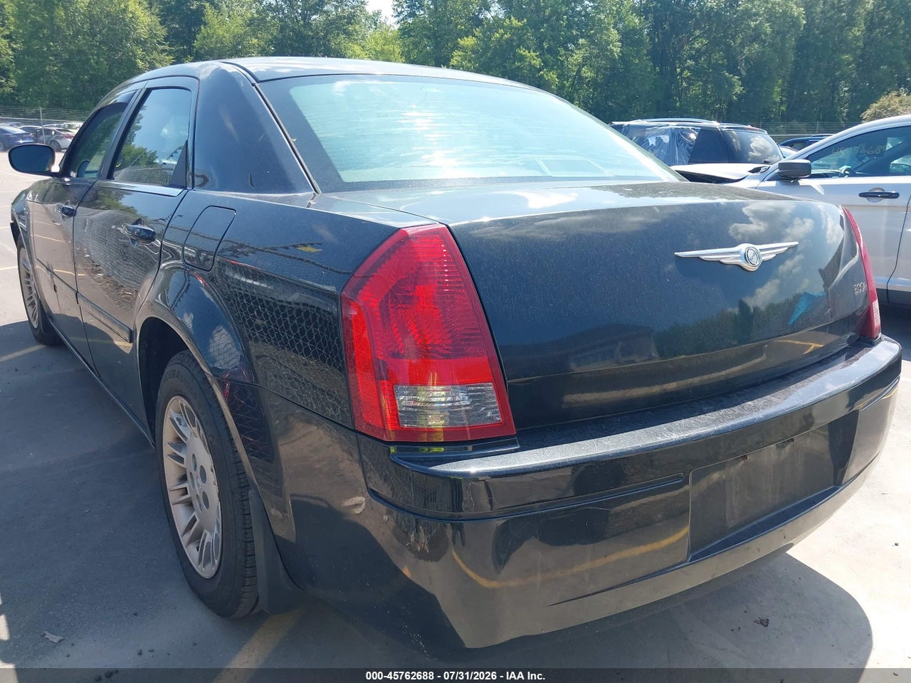 2C3JA43R65H****** · 2005 CHRYSLER 300   · 3/11