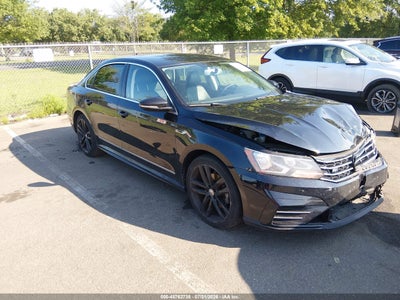 1VWDT7A36HC****** · 2017 VOLKSWAGEN PASSAT 1.8T R-LINE