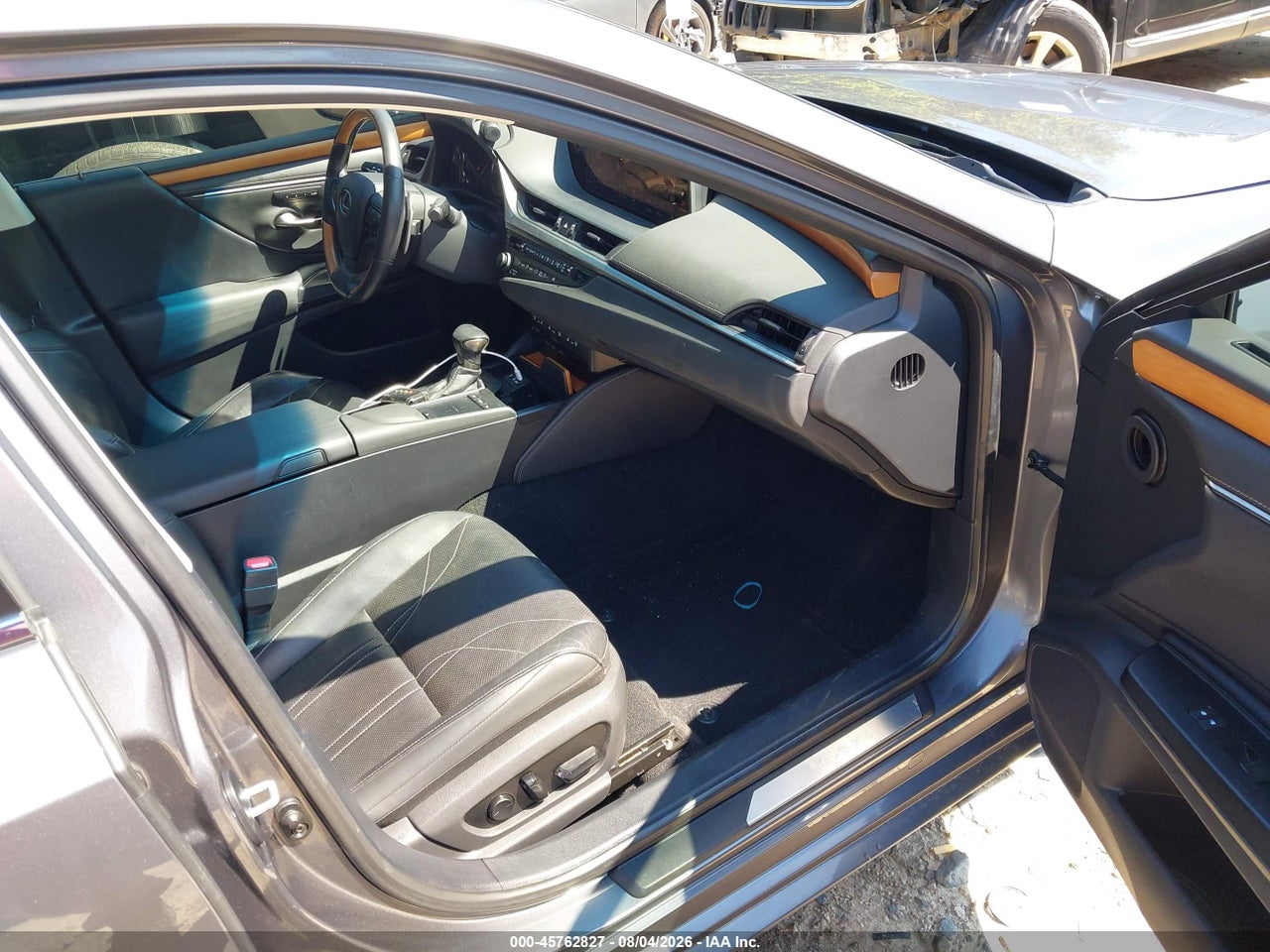 2020 LEXUS ES 350 LUXURY · 5/11