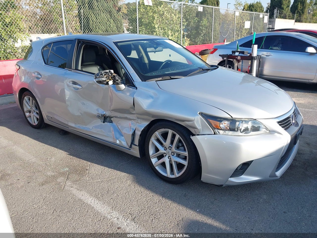 JTHKD5BH1F2****** · 2015 LEXUS CT 200H