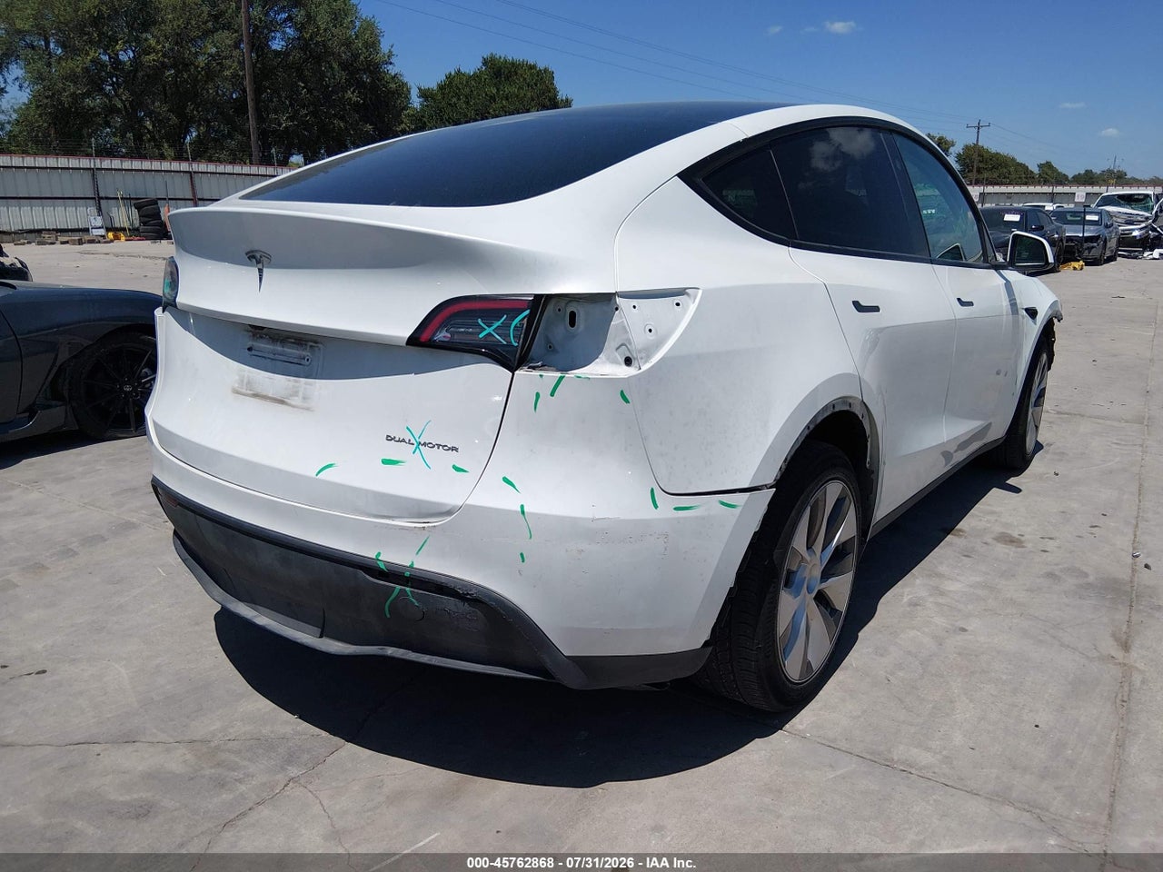 2023 TESLA MODEL Y · 4/11