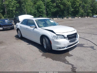 2016 CHRYSLER 300C