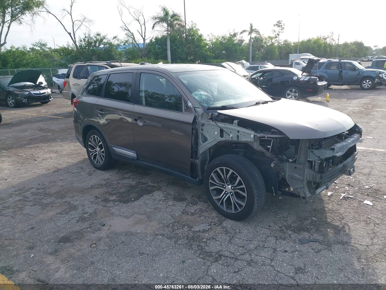 JA4AD3A33GZ****** · 2016 MITSUBISHI OUTLANDER SE