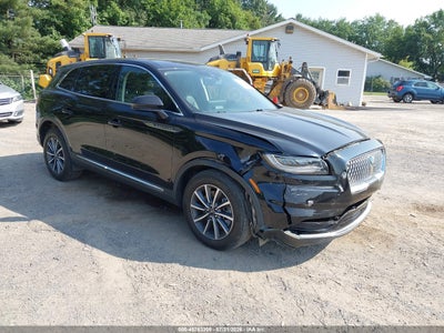 2LMPJ8J96NB****** · 2022 LINCOLN NAUTILUS STANDARD