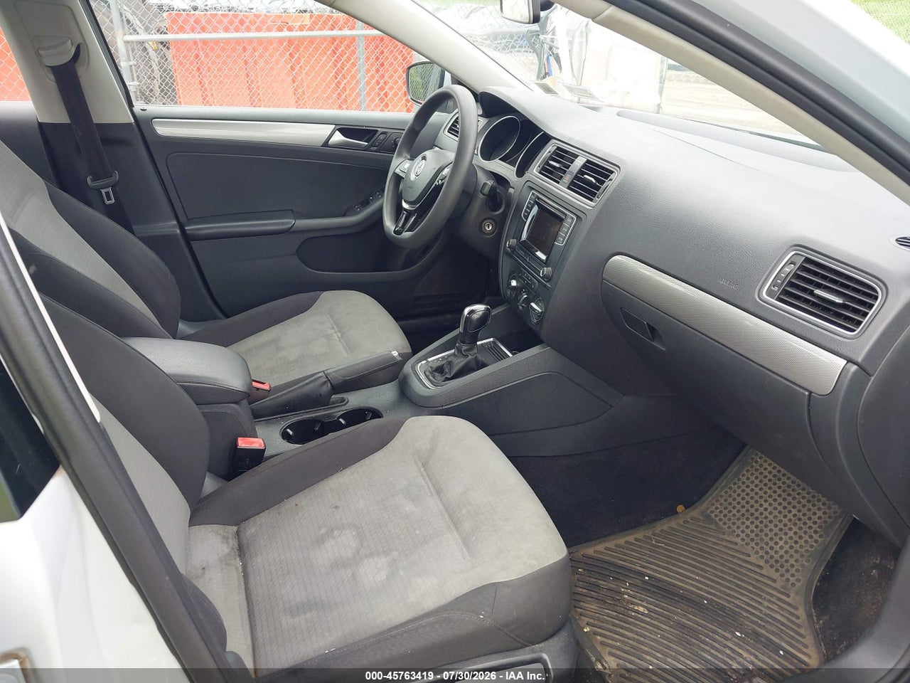 2017 VOLKSWAGEN JETTA 1.4T S · 5/11