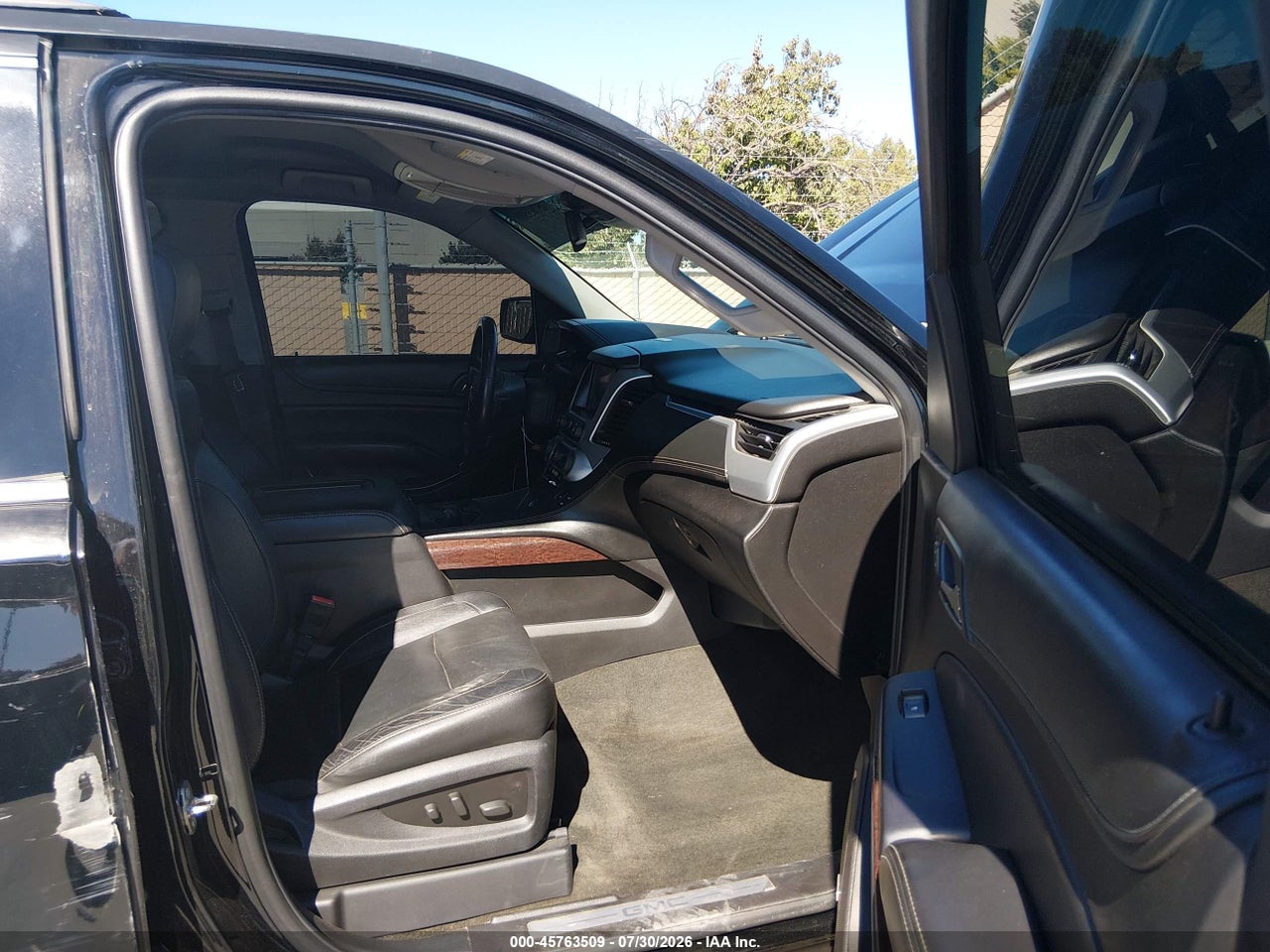 2016 GMC YUKON SLT · 5/11
