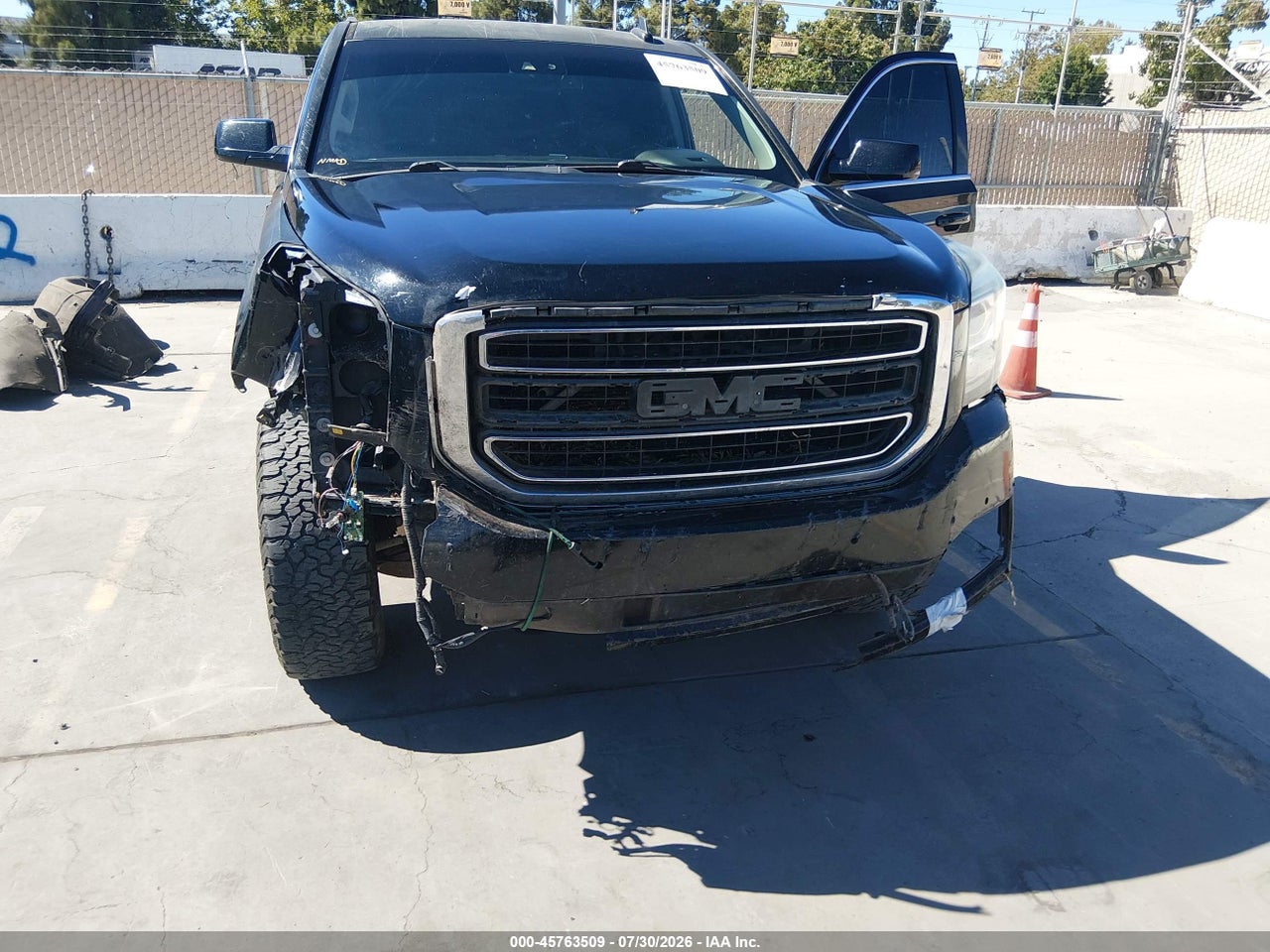 2016 GMC YUKON SLT · 6/11