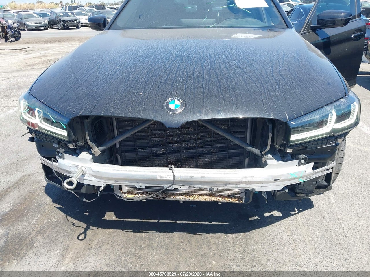 2021 BMW 530E · 6/11