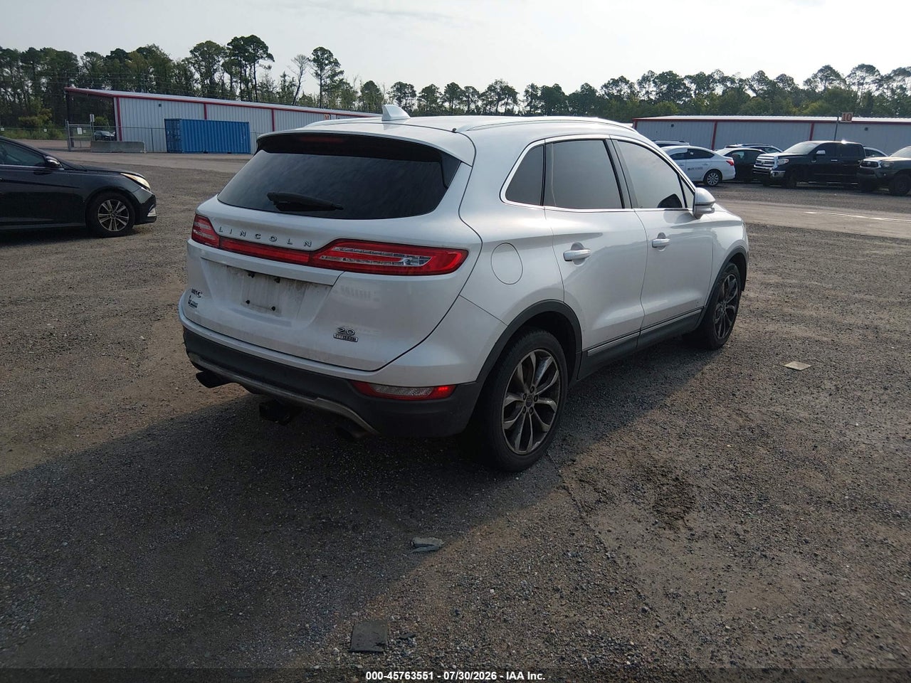 2015 LINCOLN MKC · 4/11