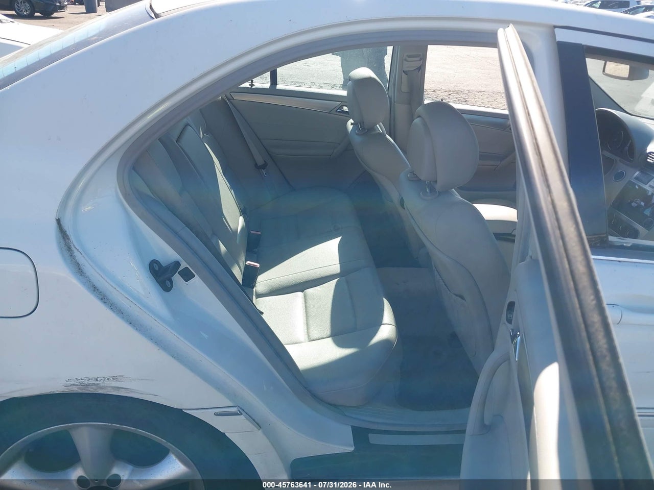 2006 MERCEDES-BENZ C 230 SPORT · 8/11