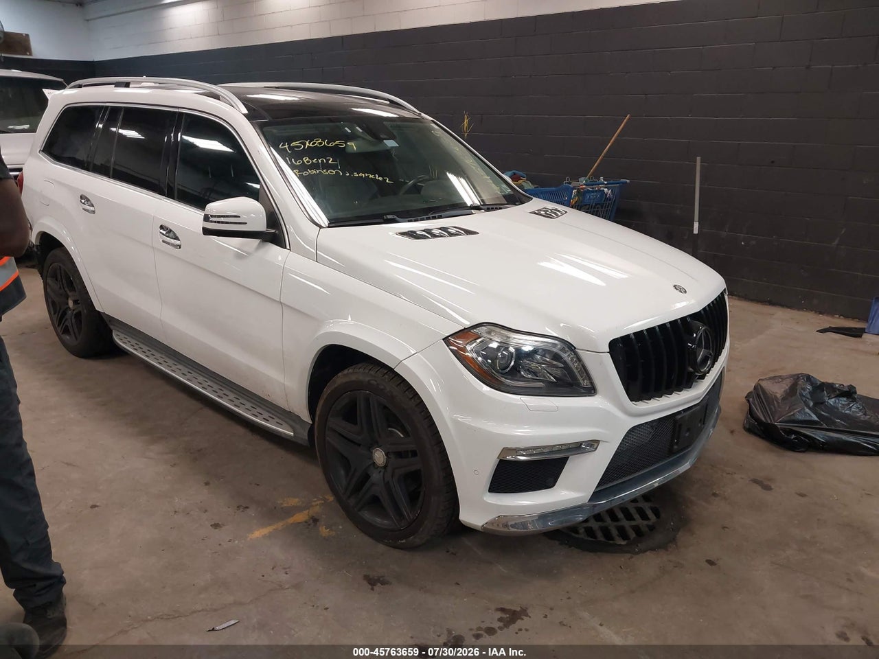 4JGDF6EE3GA****** · 2016 MERCEDES-BENZ GL 450 4MATIC