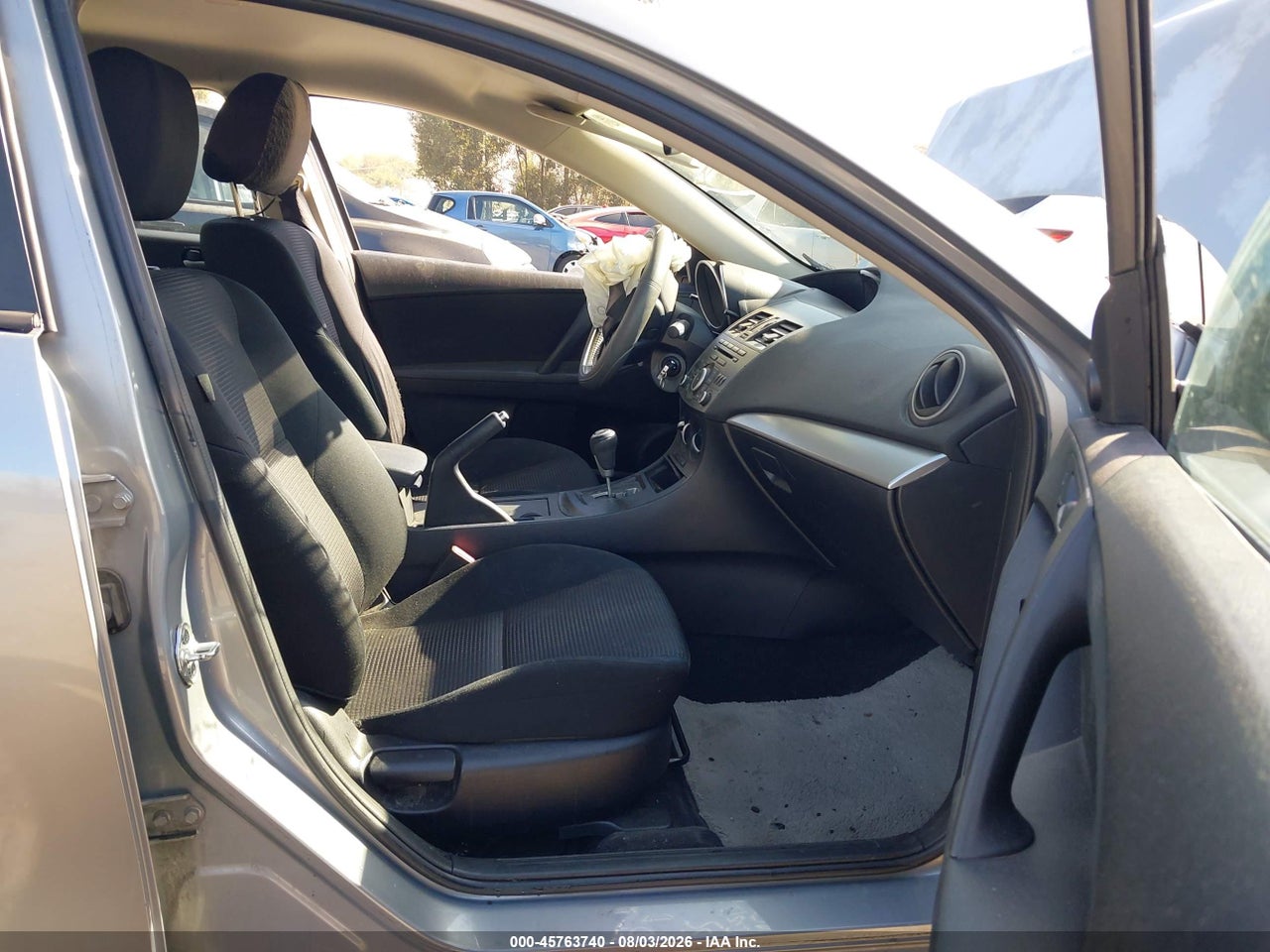 JM1BL1L84C1****** · 2012 MAZDA MAZDA3 I TOURING · 5/11