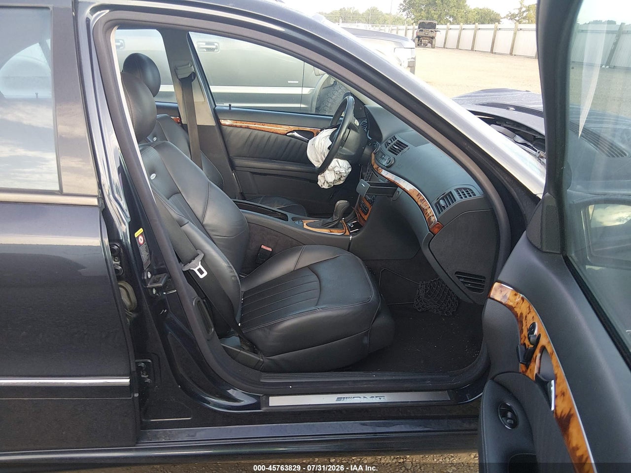 2005 MERCEDES-BENZ E 55 AMG · 5/11