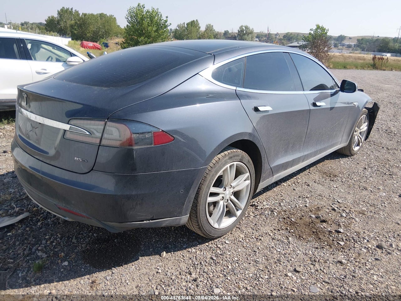 2015 TESLA MODEL S 70D/85D/P85D · 4/9
