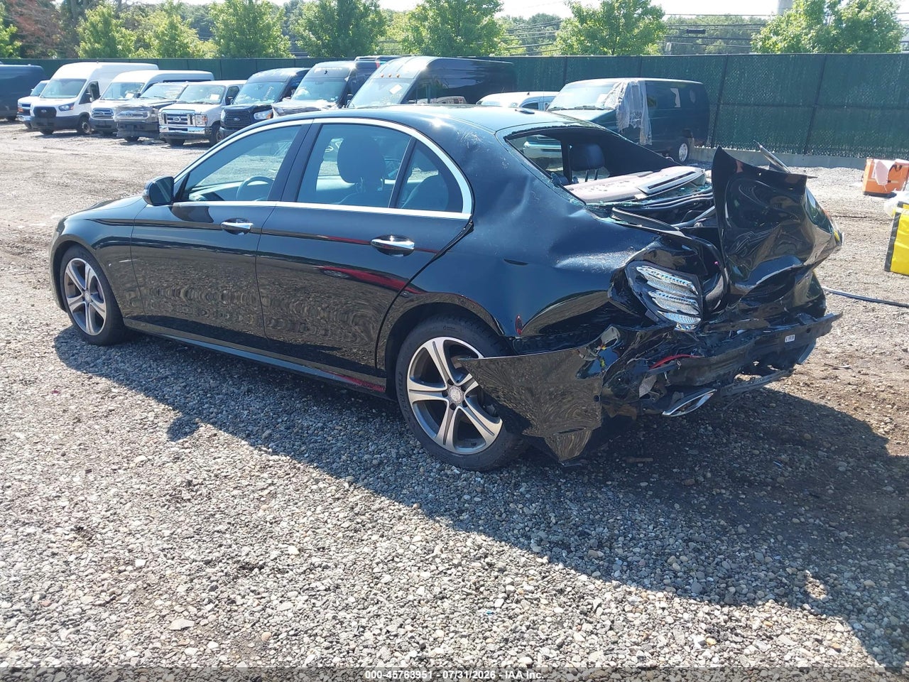 2017 MERCEDES-BENZ E 300 4MATIC · 3/11