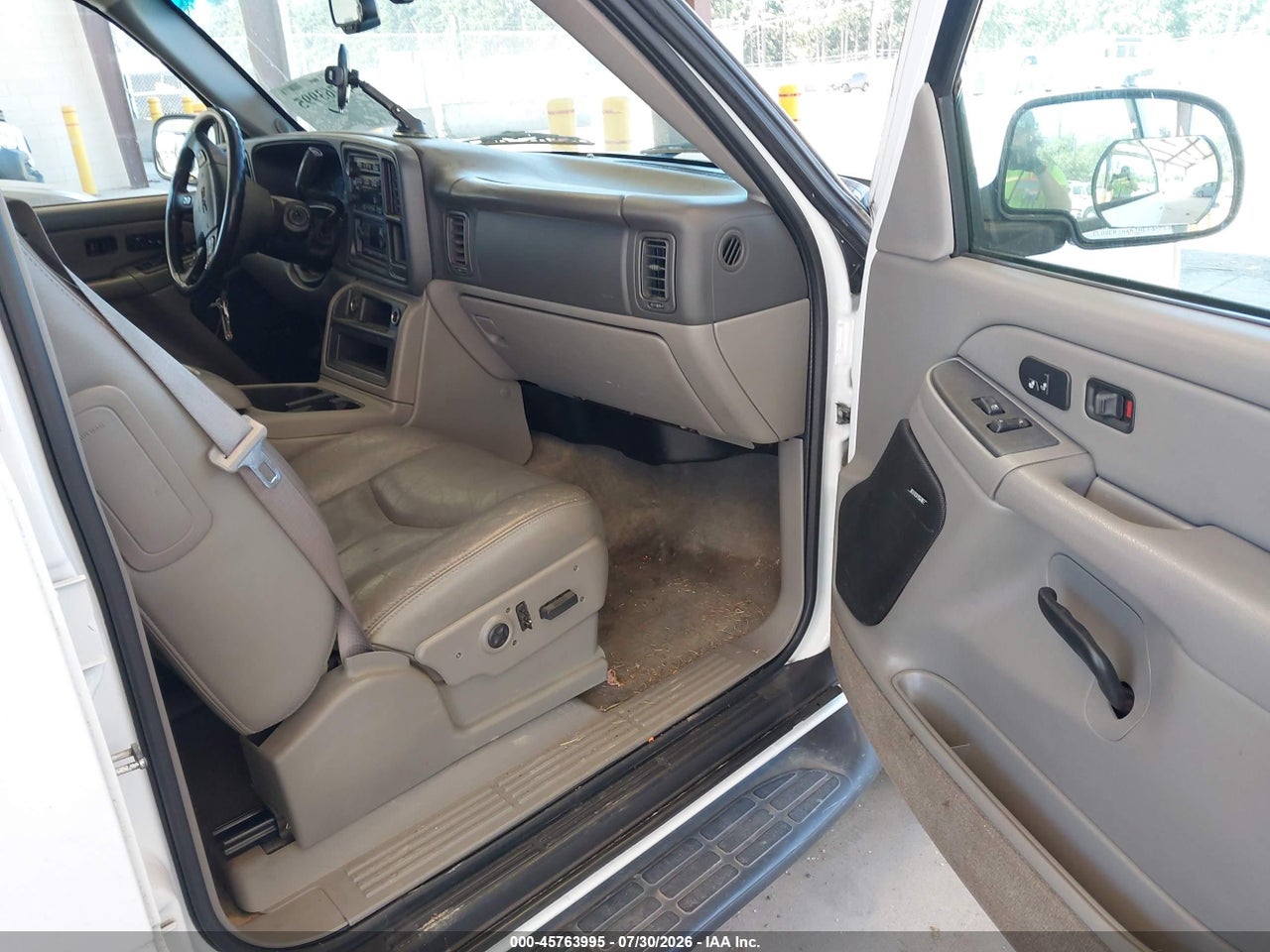 2004 GMC YUKON SLT · 5/11