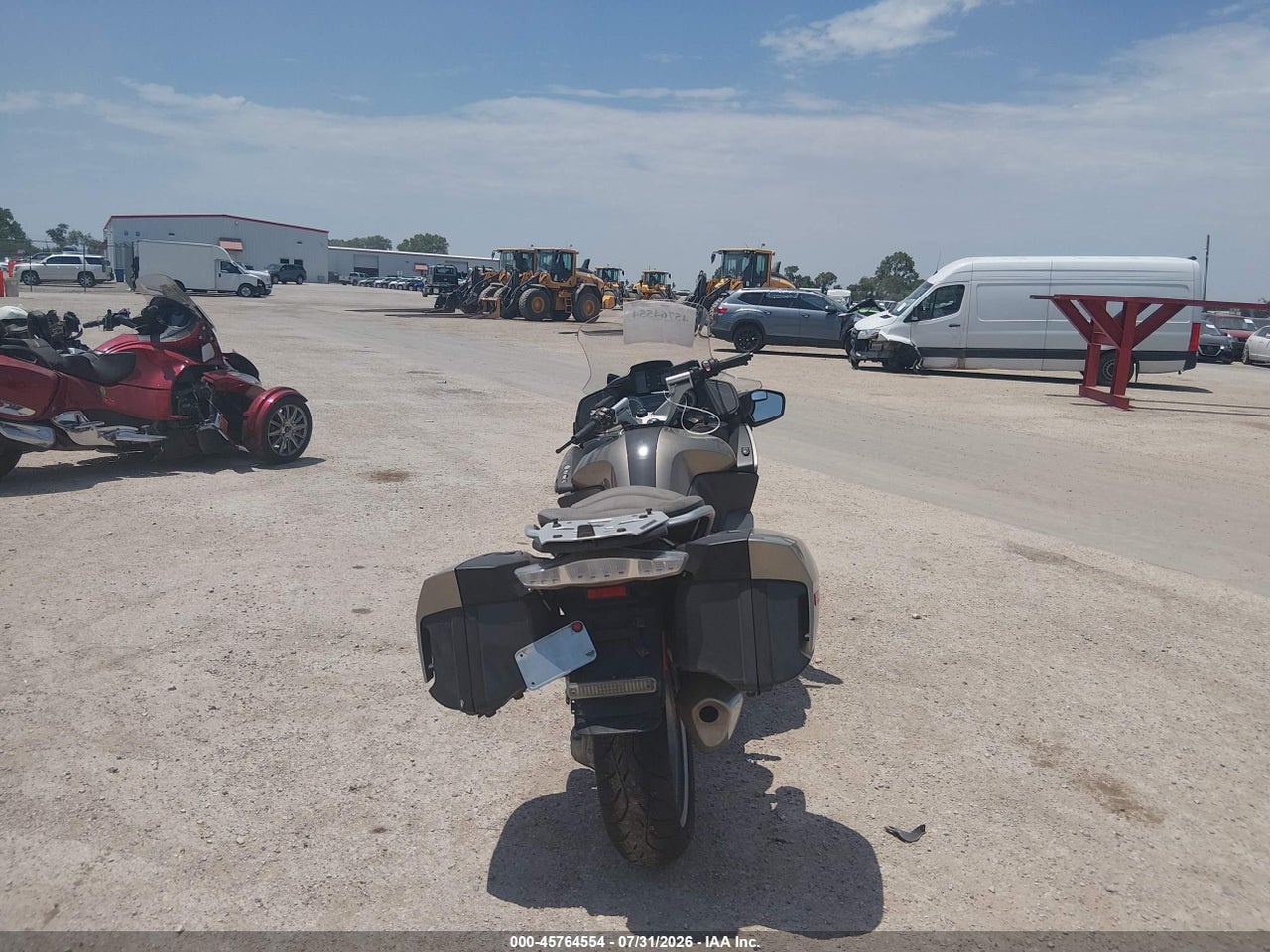 2016 BMW R1200 RT · 6/10