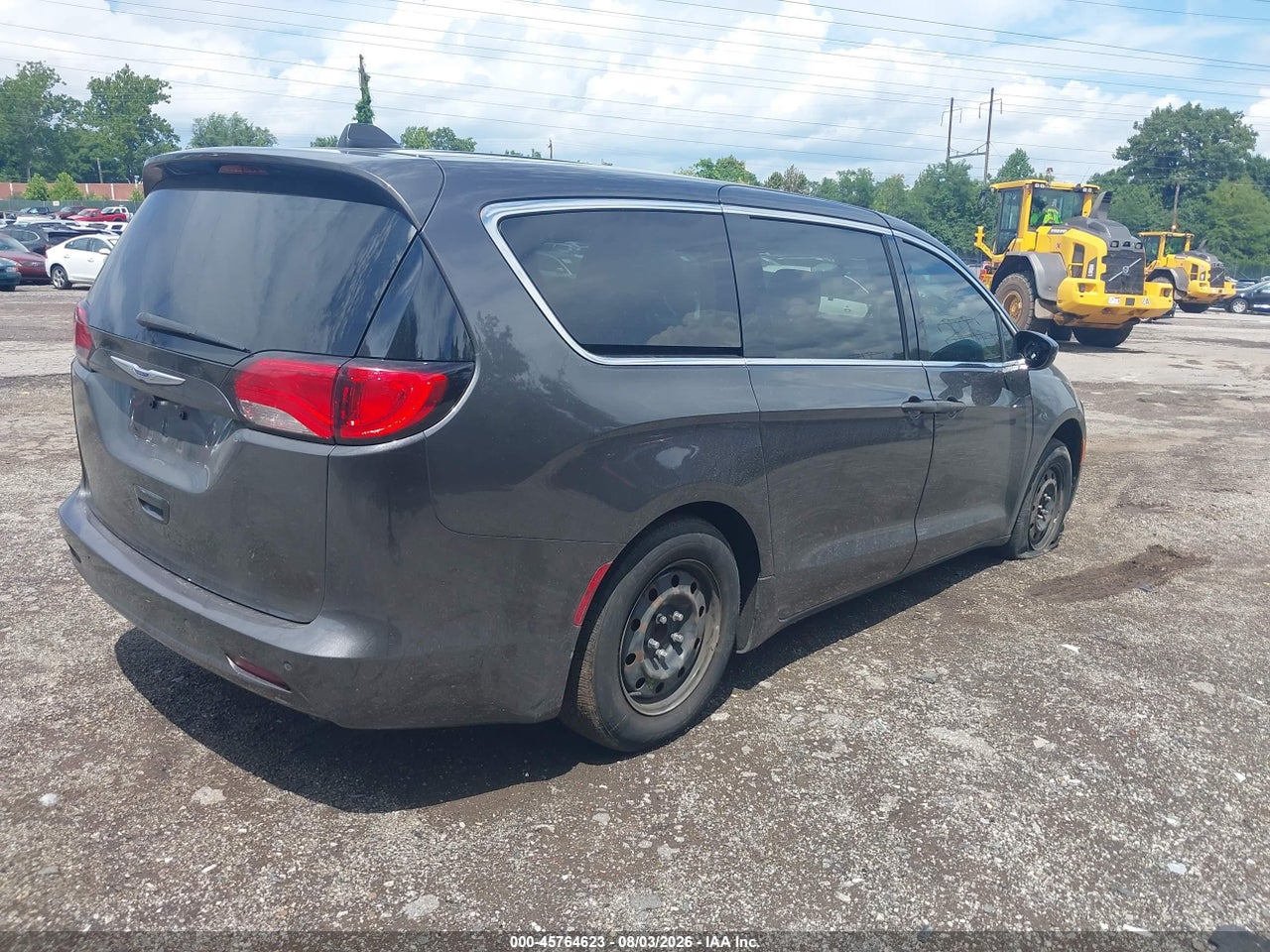2018 CHRYSLER PACIFICA L · 4/11