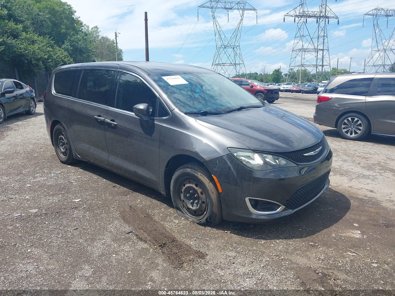 2C4RC1AG4JR****** · 2018 CHRYSLER PACIFICA L