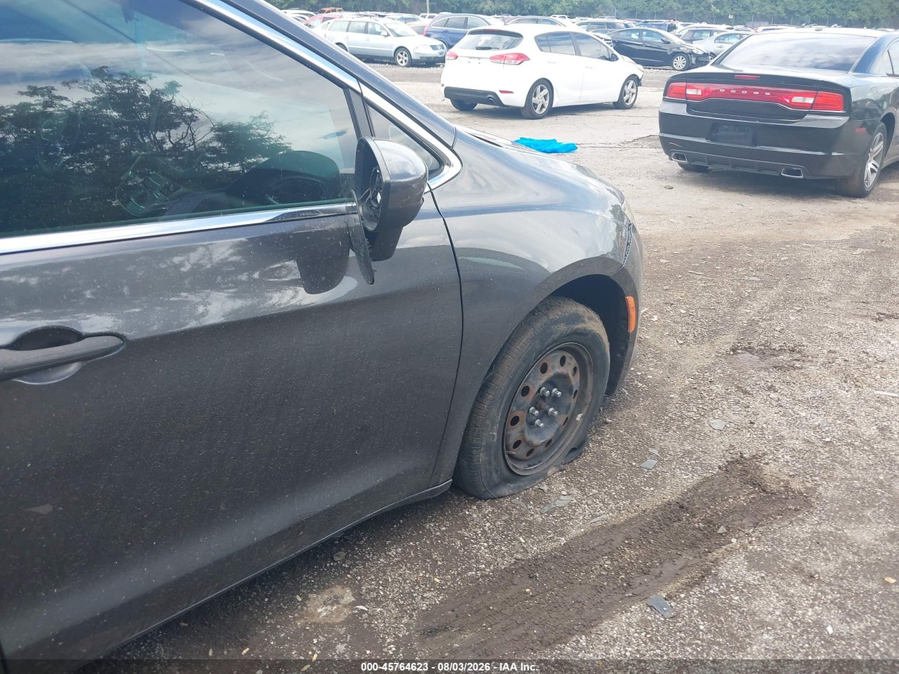 2018 CHRYSLER PACIFICA L · 6/11