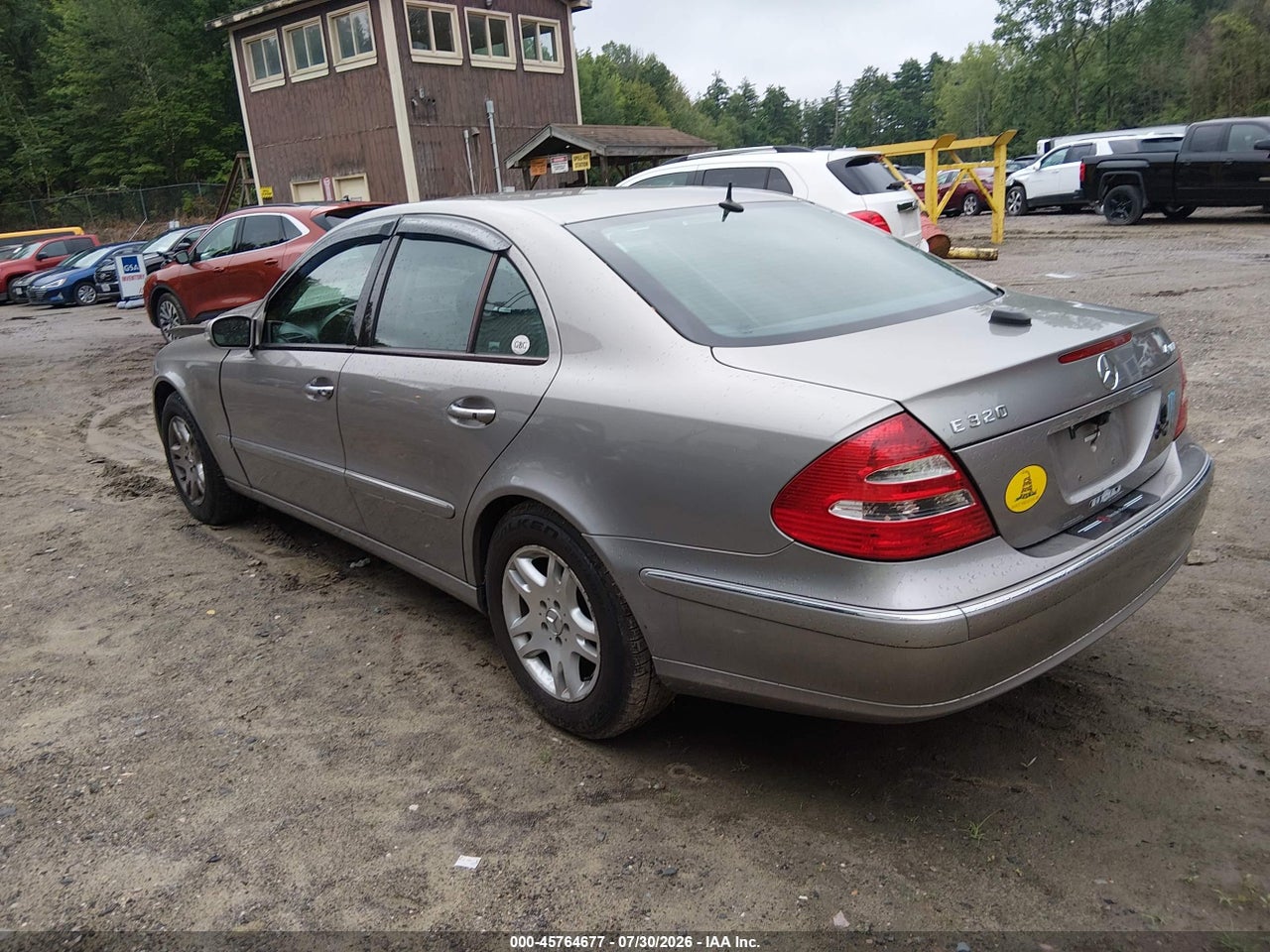 2005 MERCEDES-BENZ E 320 4MATIC · 3/11