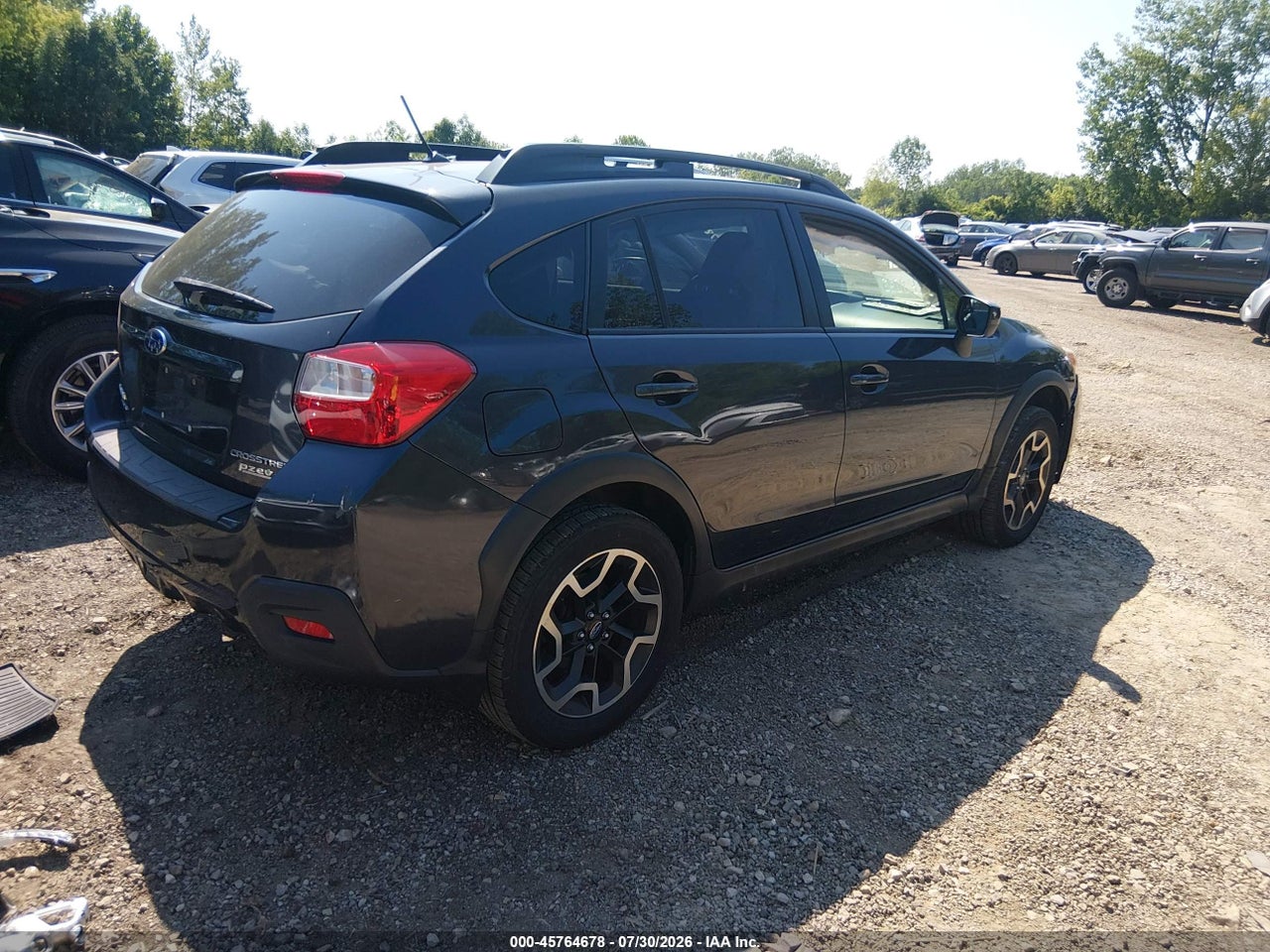 2017 SUBARU CROSSTREK 2.0I PREMIUM · 4/8
