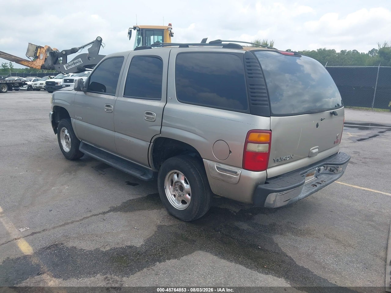 2001 GMC YUKON SLE · 3/11