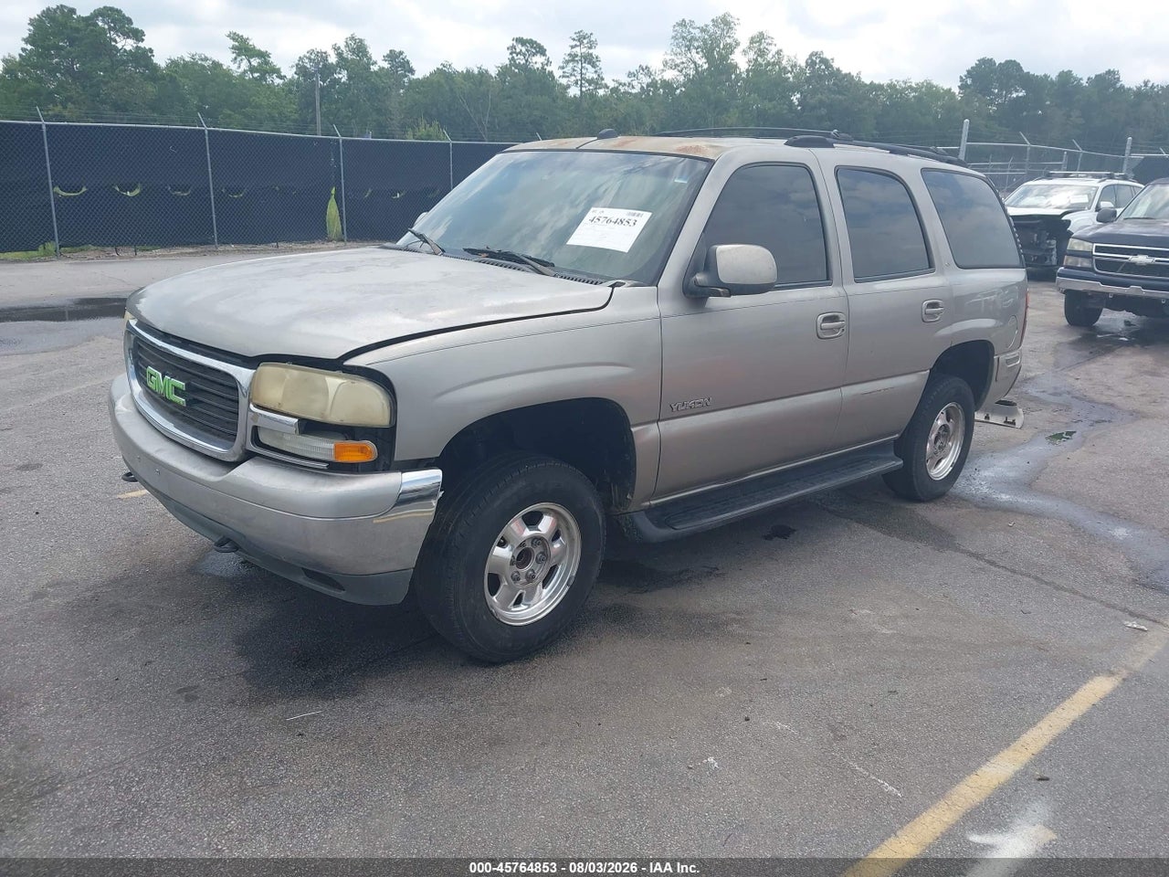 2001 GMC YUKON SLE · 2/11