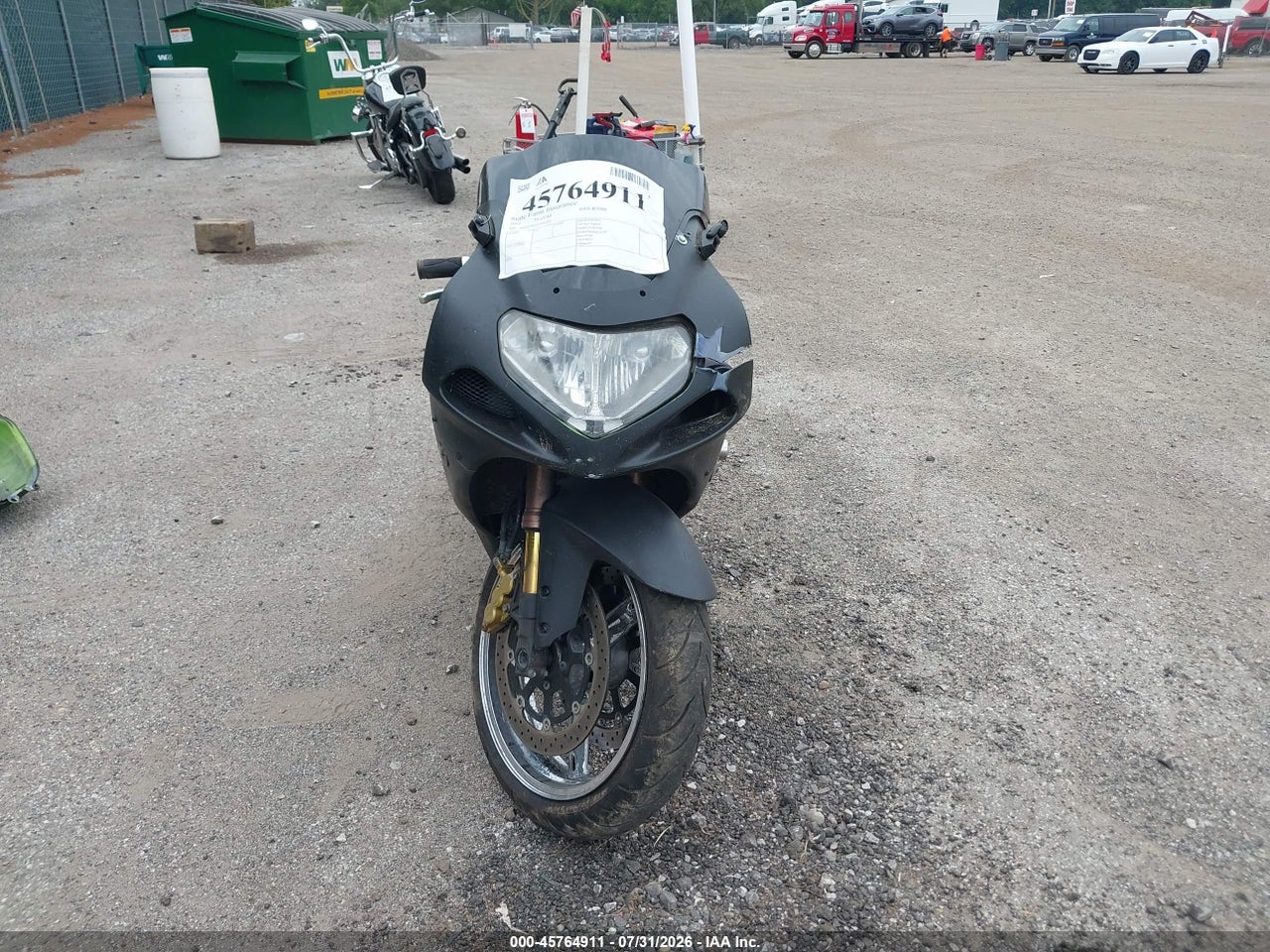 2002 SUZUKI GSX-R1000 · 5/10