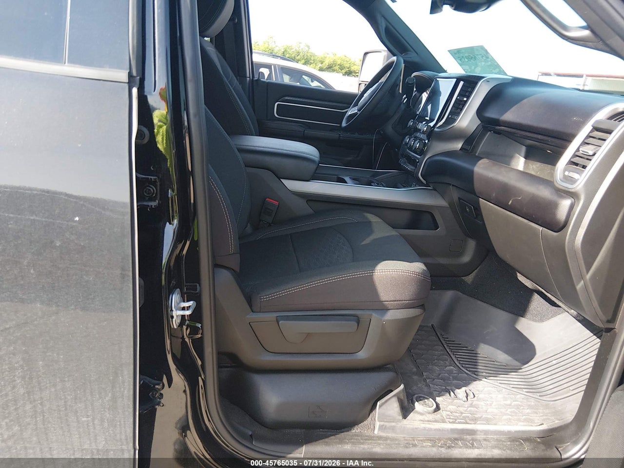 2025 RAM 2500   · 5/11