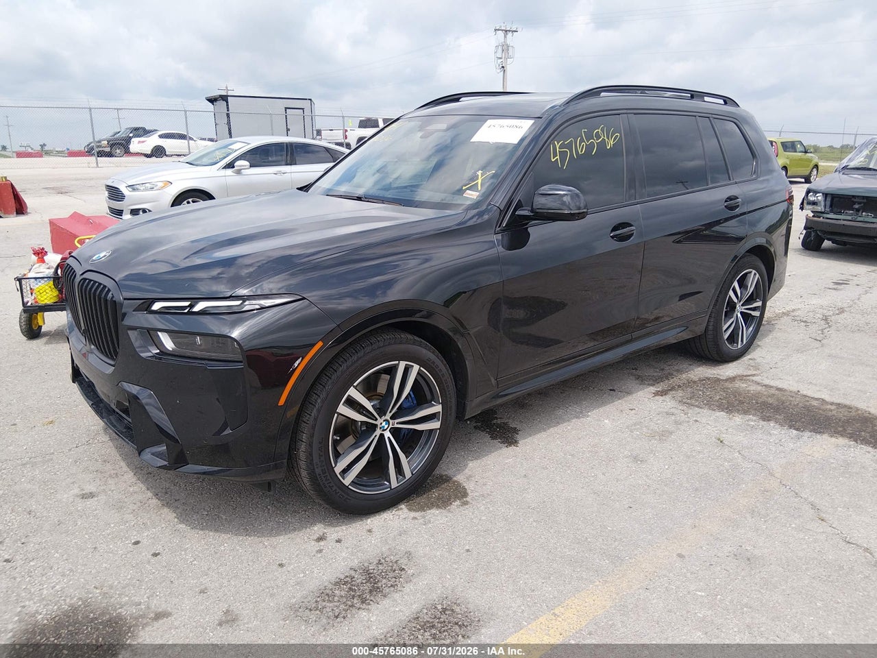 5UX23EM02S9****** · 2025 BMW X7 XDRIVE40I · 2/11
