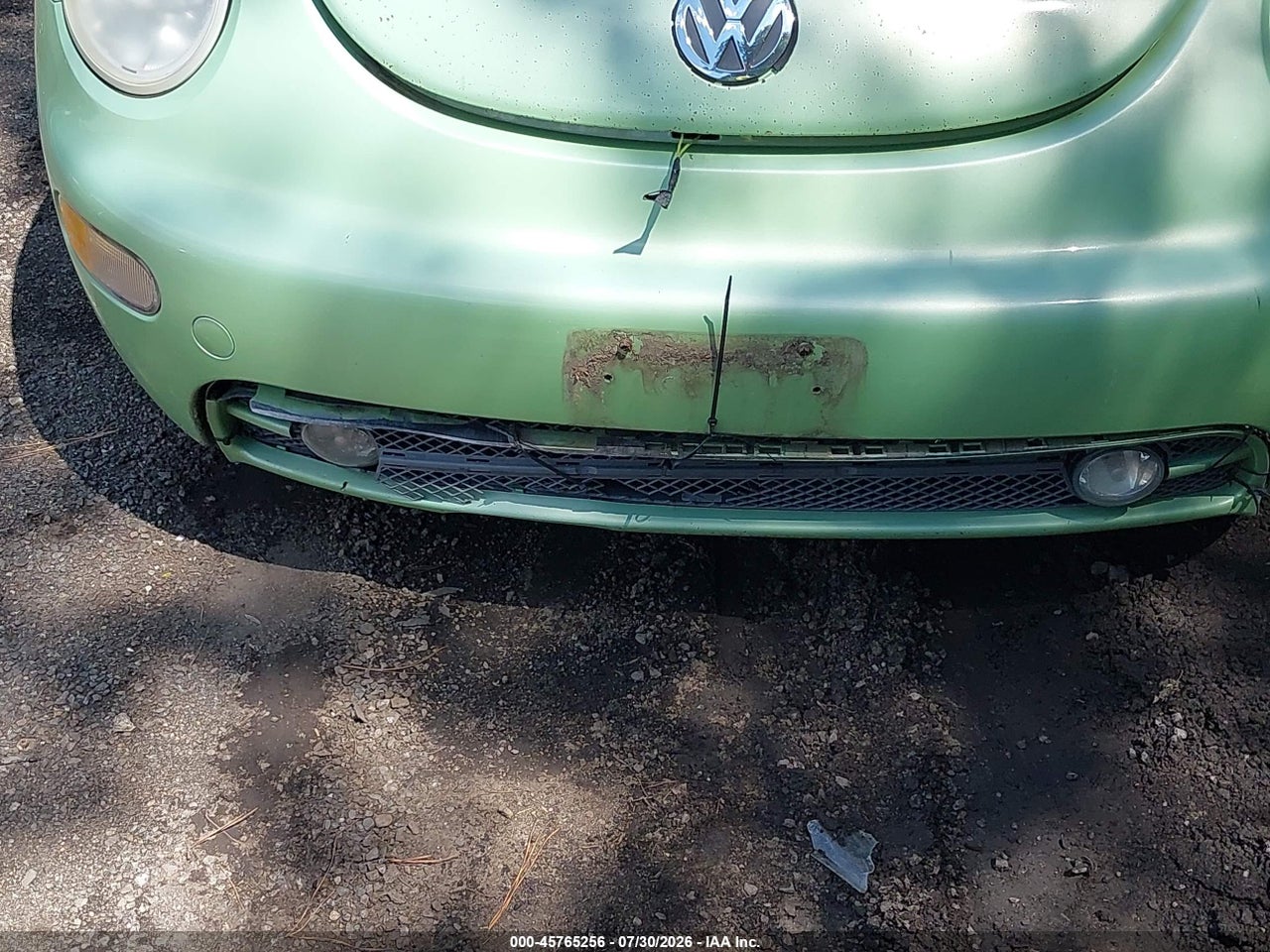 2002 VOLKSWAGEN NEW BEETLE GLX · 6/11