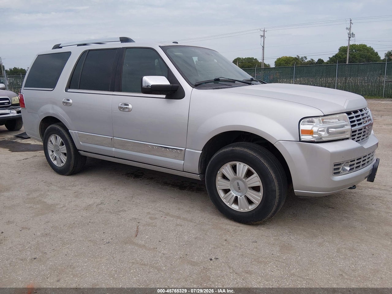 5LMJJ2J53DE****** · 2013 LINCOLN NAVIGATOR