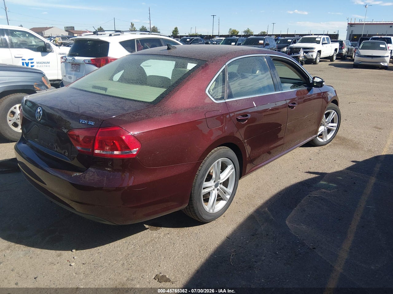 2014 VOLKSWAGEN PASSAT 2.0L TDI SE · 4/11