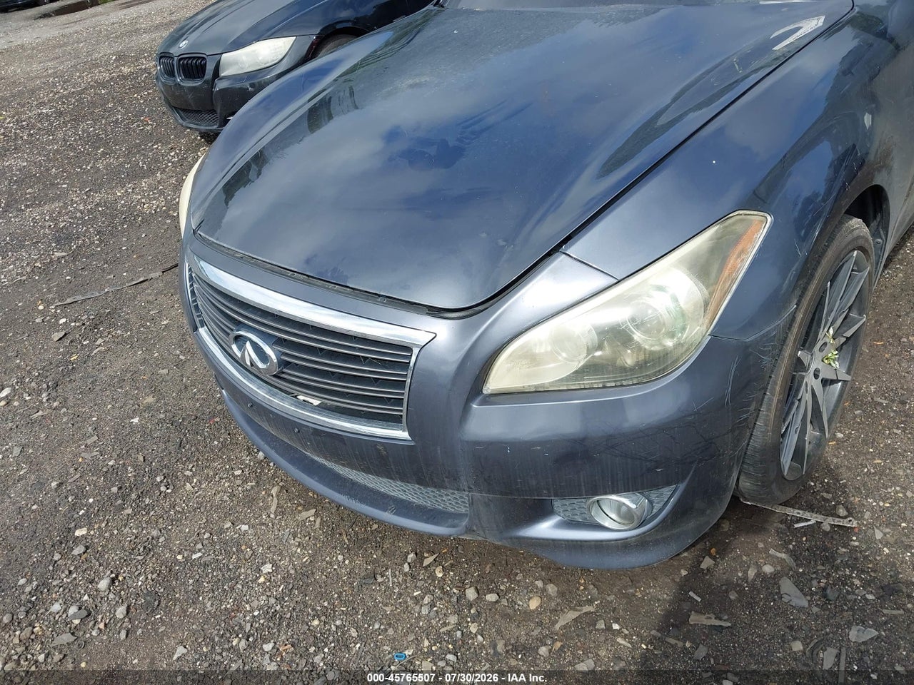 2011 INFINITI M37 · 6/10