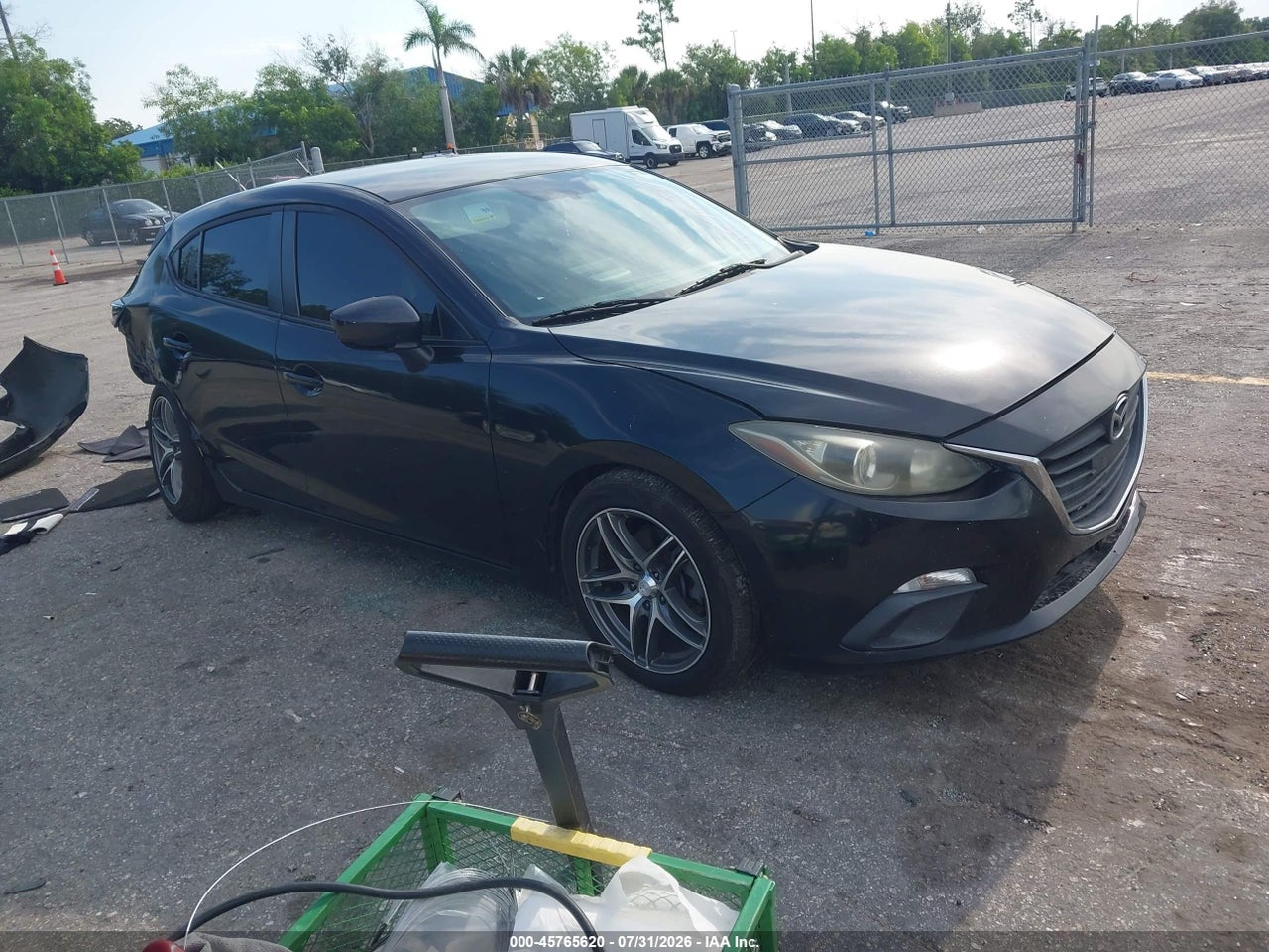 JM1BM1K75E1****** · 2014 MAZDA MAZDA3 I SPORT