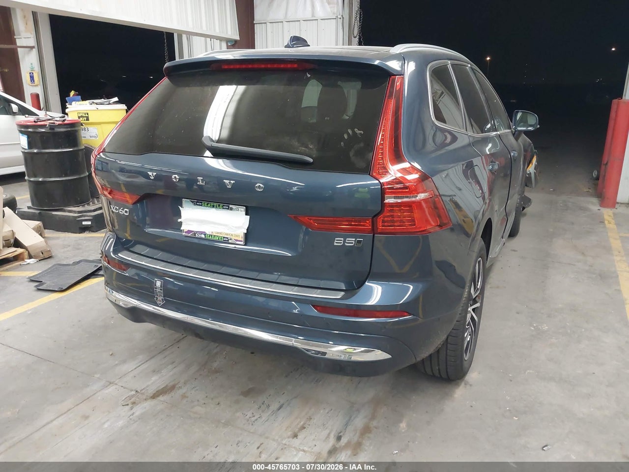 2023 VOLVO XC60 B5 PLUS BRIGHT THEME · 4/11