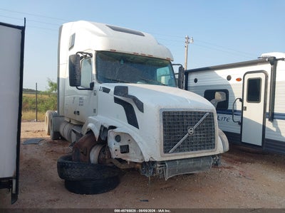 2015 VOLVO VN  